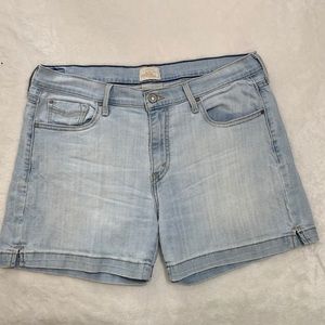 Levi’s San Francisco 515 Blue Jean Shorts Size 12